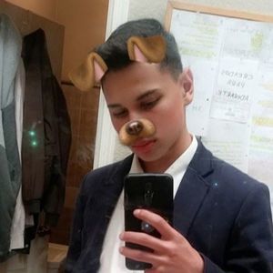 Meet your Posher, Jonathan